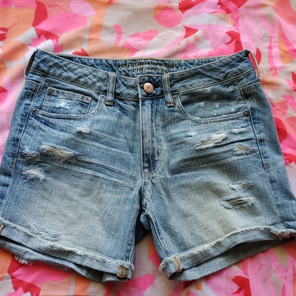 EUC AE Midi Distressed Light Jean Shorts